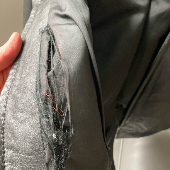 Used leather jacket - Picture 7 of 7